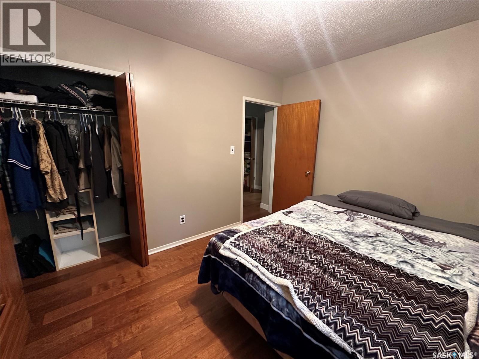242 Third Avenue N Property Photo 14