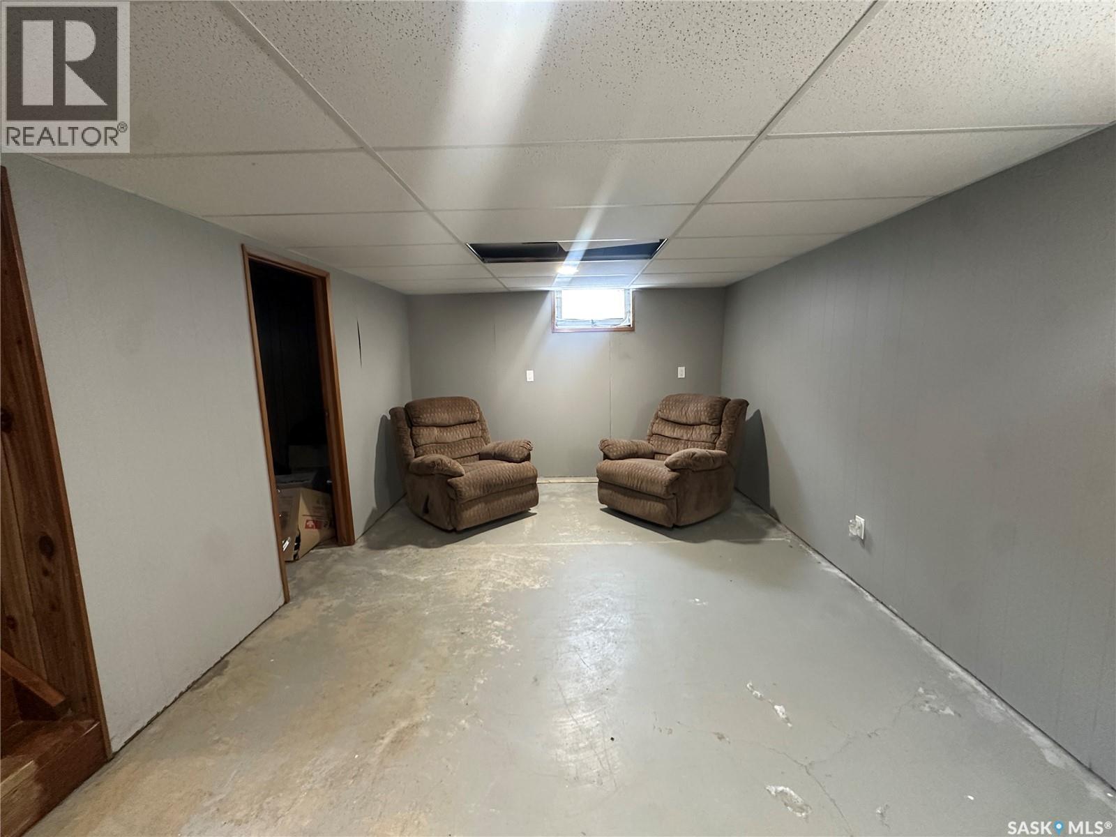 242 Third Avenue N Property Photo 17