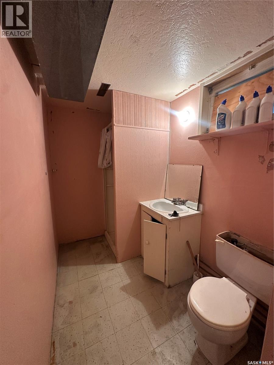 242 Third Avenue N Property Photo 21