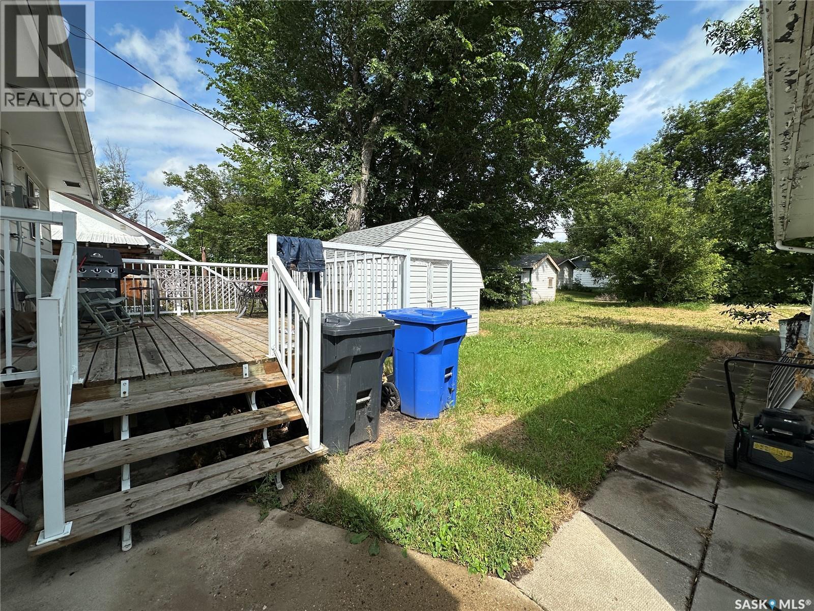 242 Third Avenue N Property Photo 25