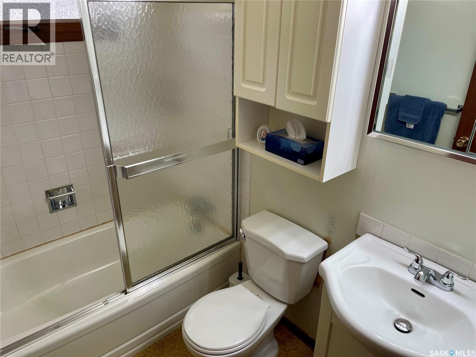 206 Mcintosh Street N Property Photo 19