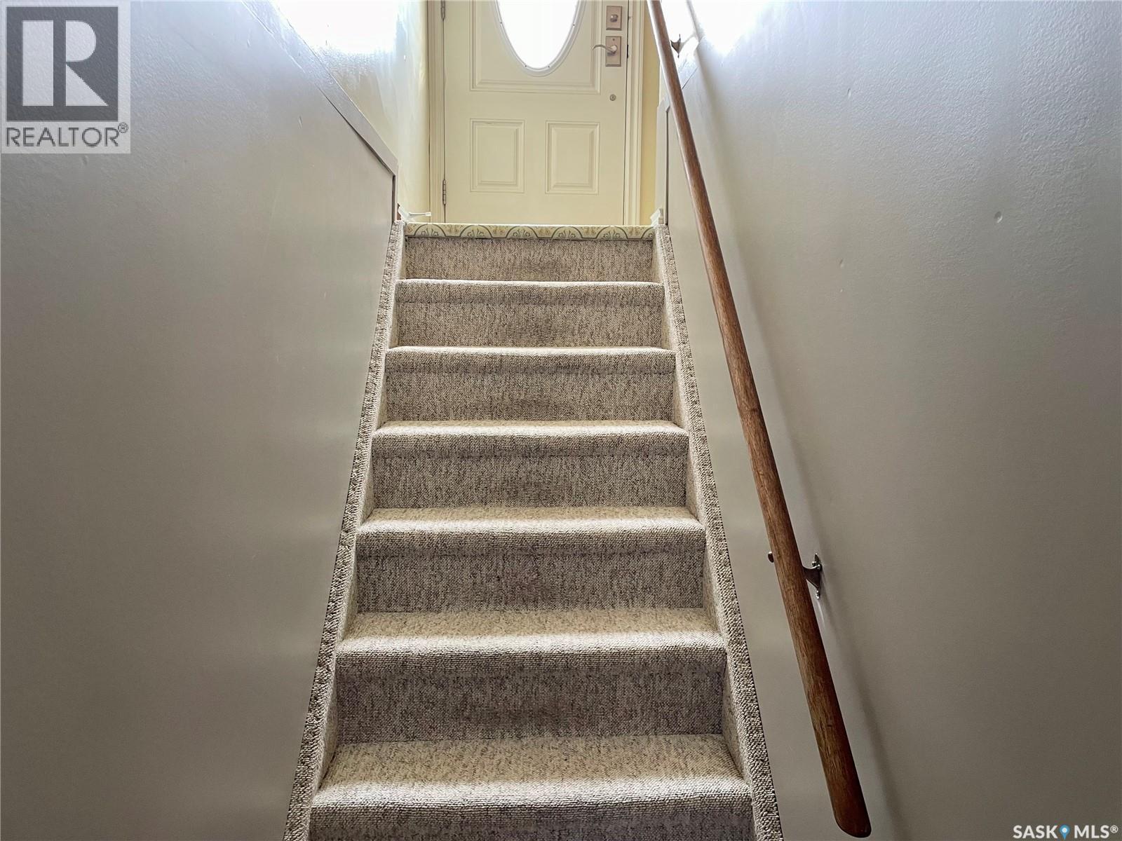 206 Mcintosh Street N Property Photo 20
