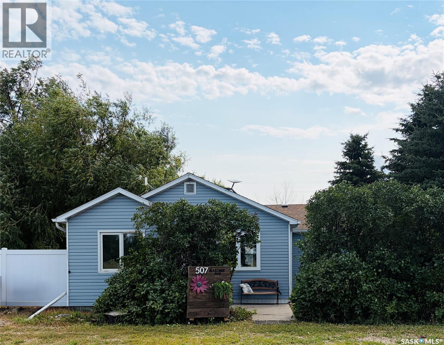507 Railway AVENUE