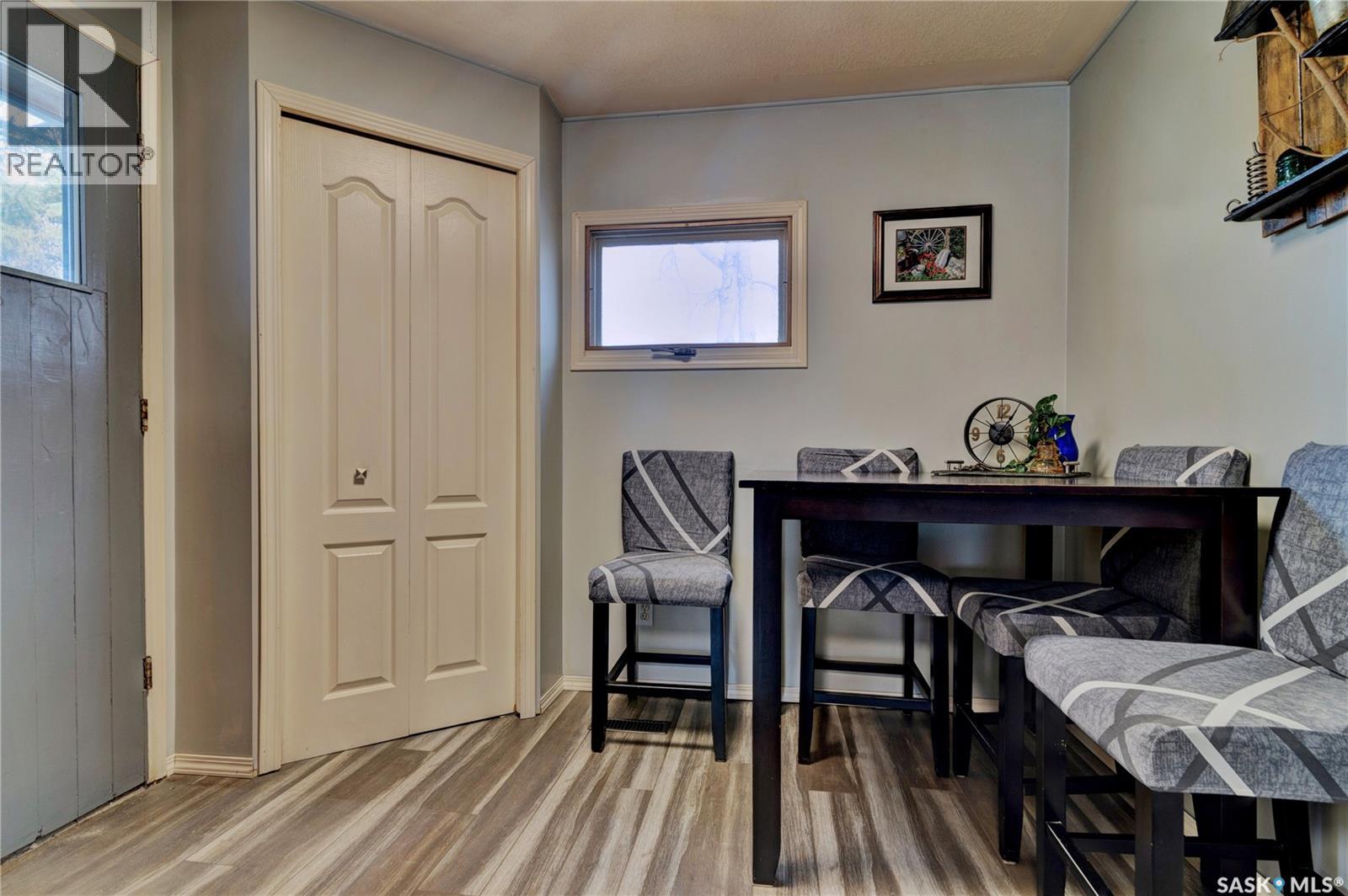 1230 Dewdney AVENUE E Property Photo 1