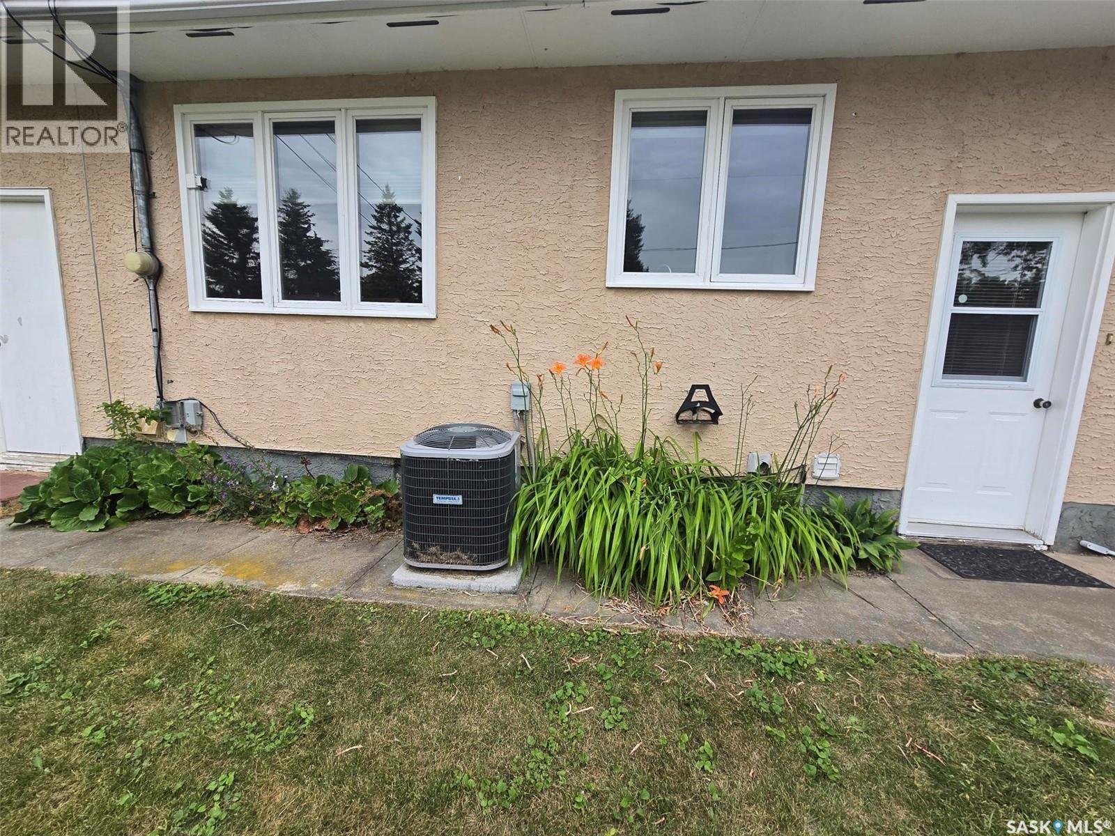 171 Lowestoft Street Property Photo 10
