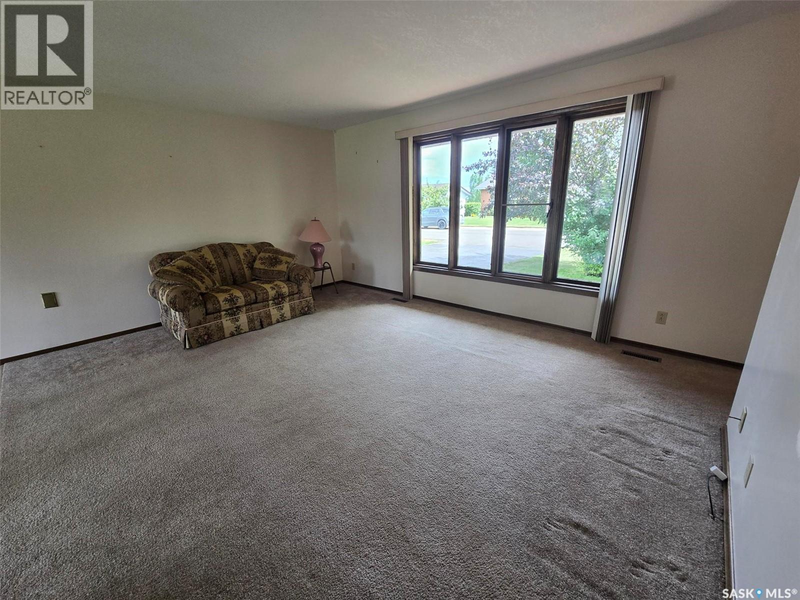 171 Lowestoft Street Property Photo 21
