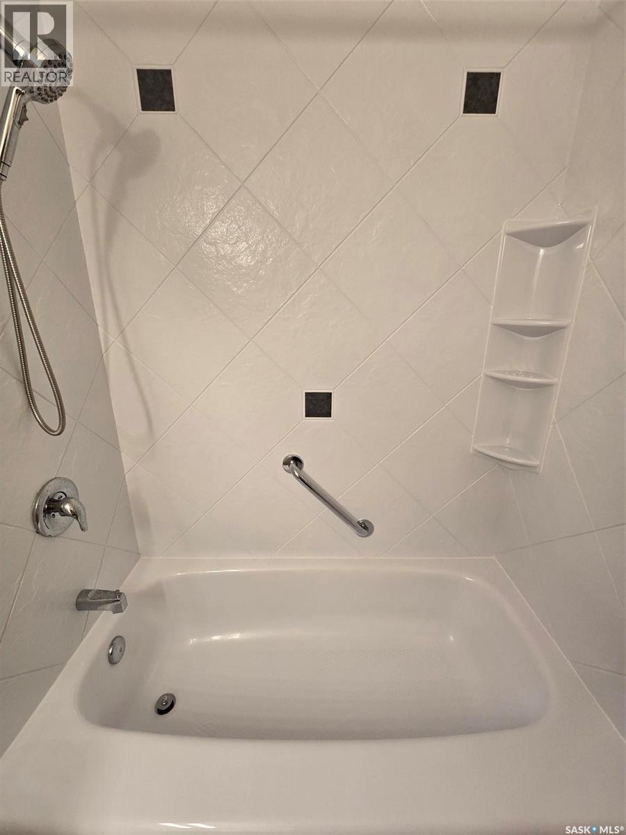 171 Lowestoft Street Property Photo 30