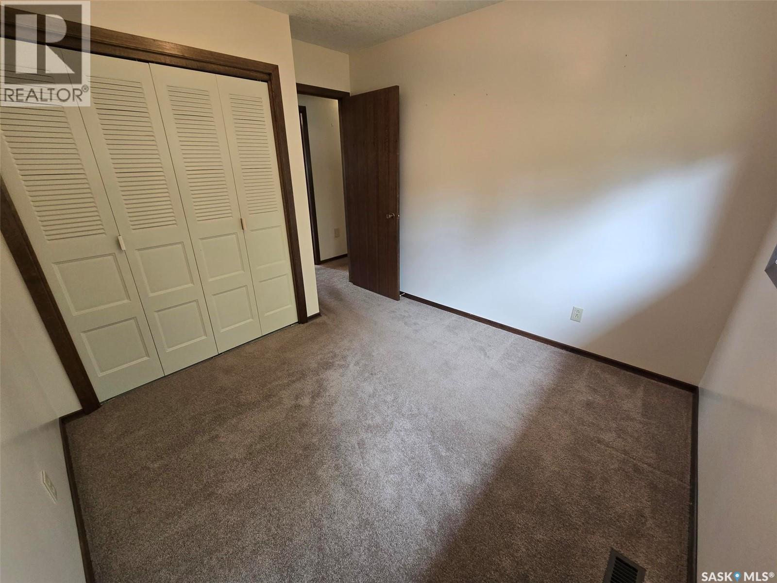 171 Lowestoft Street Property Photo 36