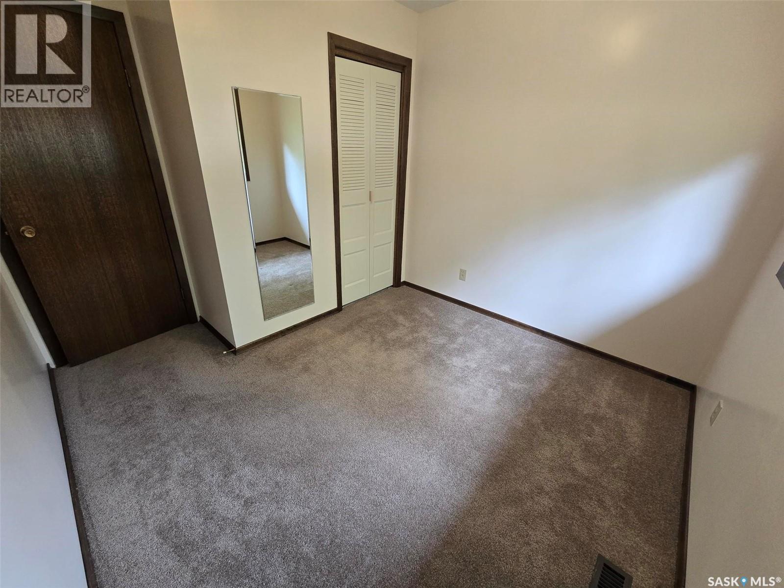 171 Lowestoft Street Property Photo 39
