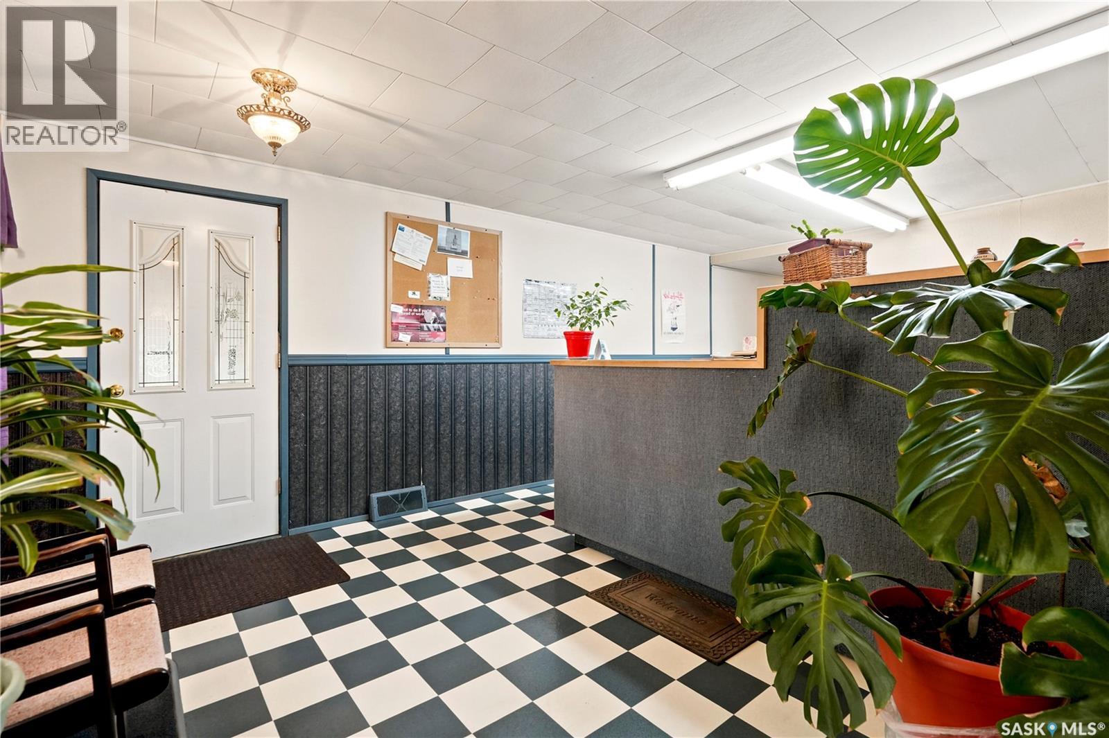 409 Main Street Property Photo 3