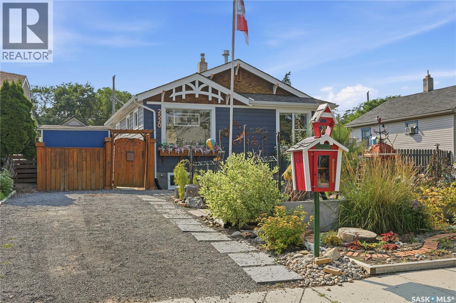 2520 Elliott STREET