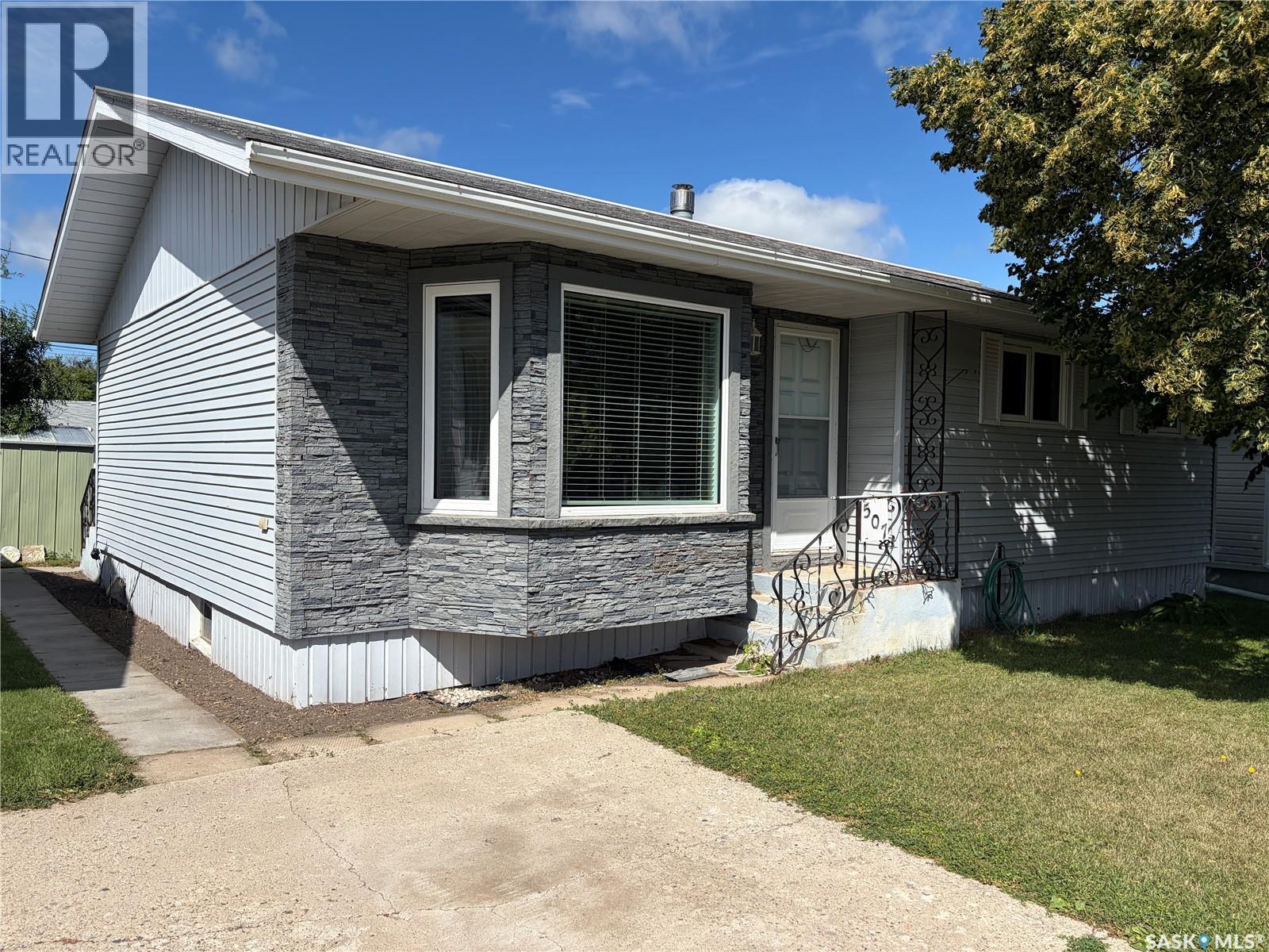 507 6th Street E Photo de la propriété 1