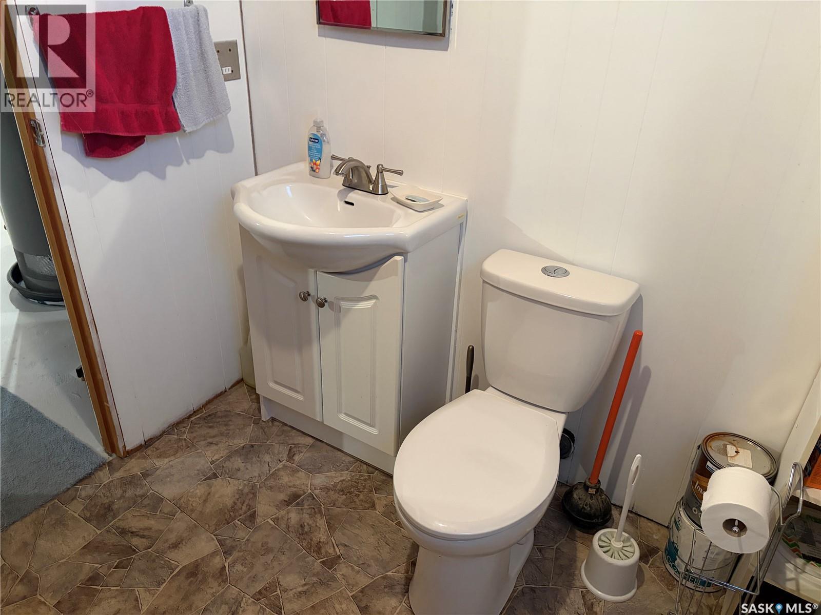 507 6th Street E Property Photo 25