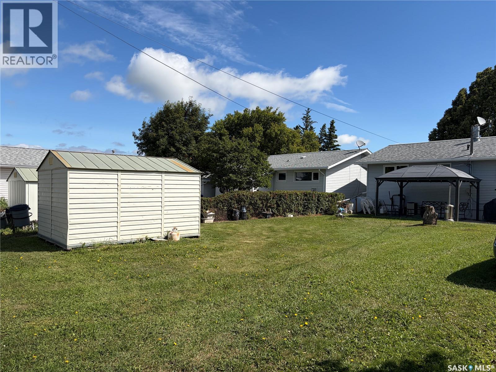 507 6th Street E Property Photo 30