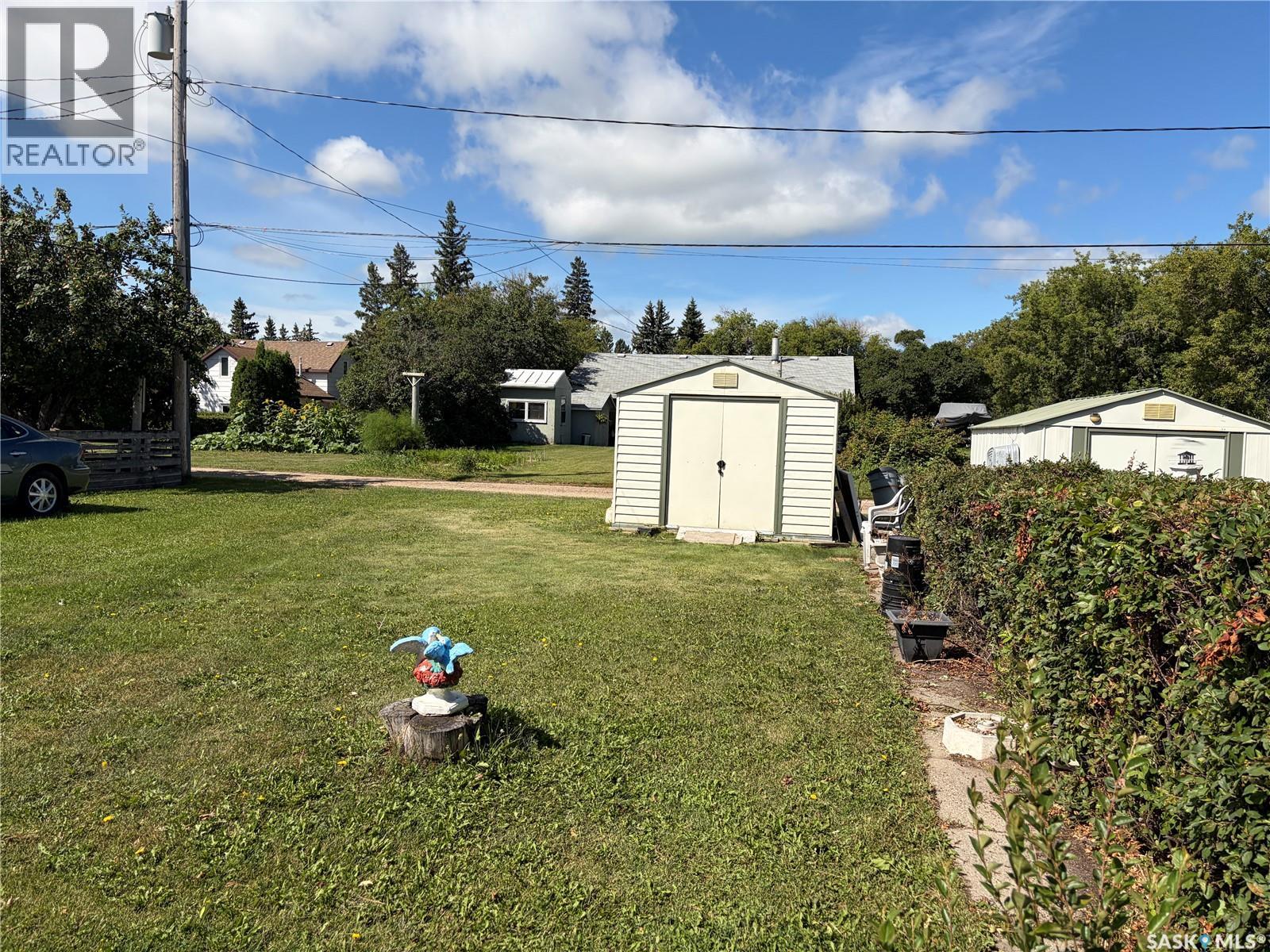 507 6th Street E Property Photo 33