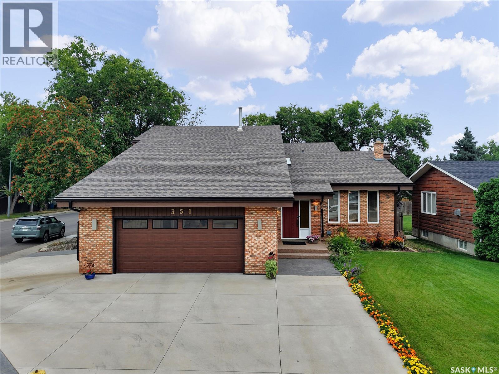 351 Skeena Crescent Photo de la propriété 1