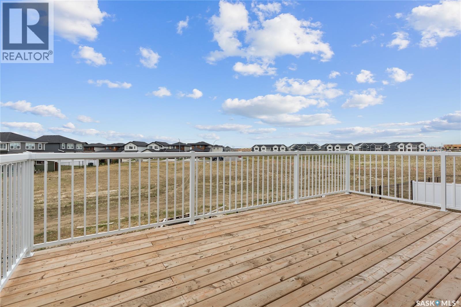 371 Leskiw Bend Property Photo 12