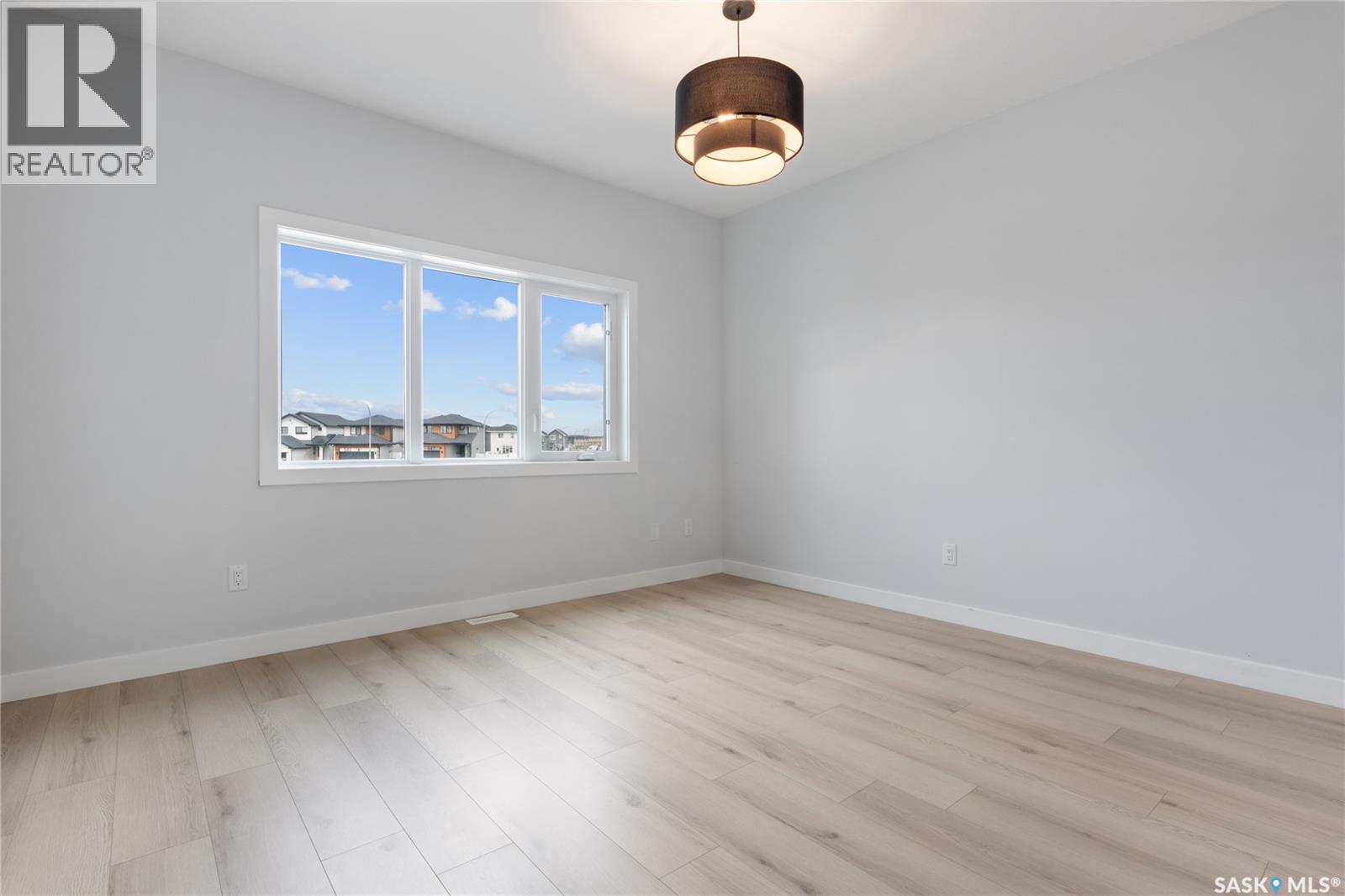 371 Leskiw Bend Property Photo 13