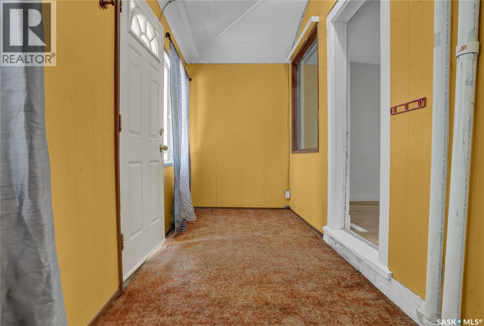 840 Grey Avenue Property Photo 5