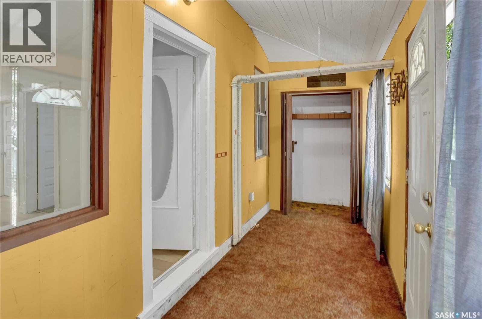840 Grey Avenue Property Photo 8
