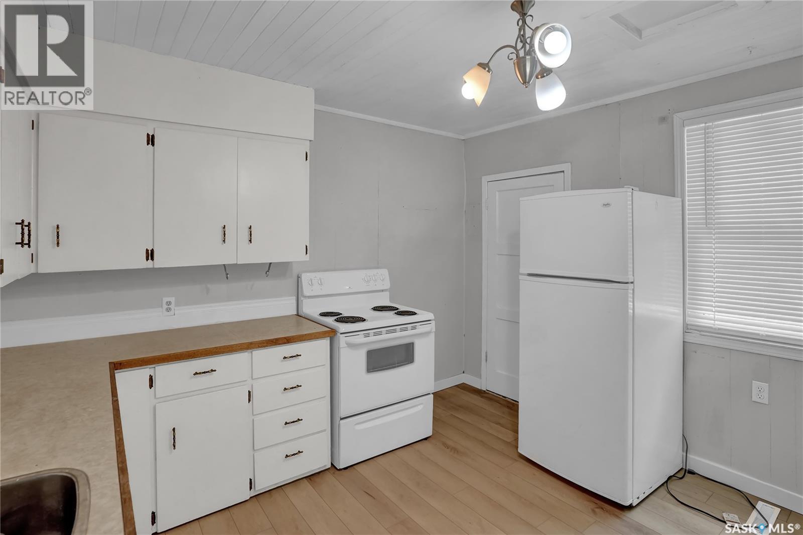 840 Grey Avenue Property Photo 17