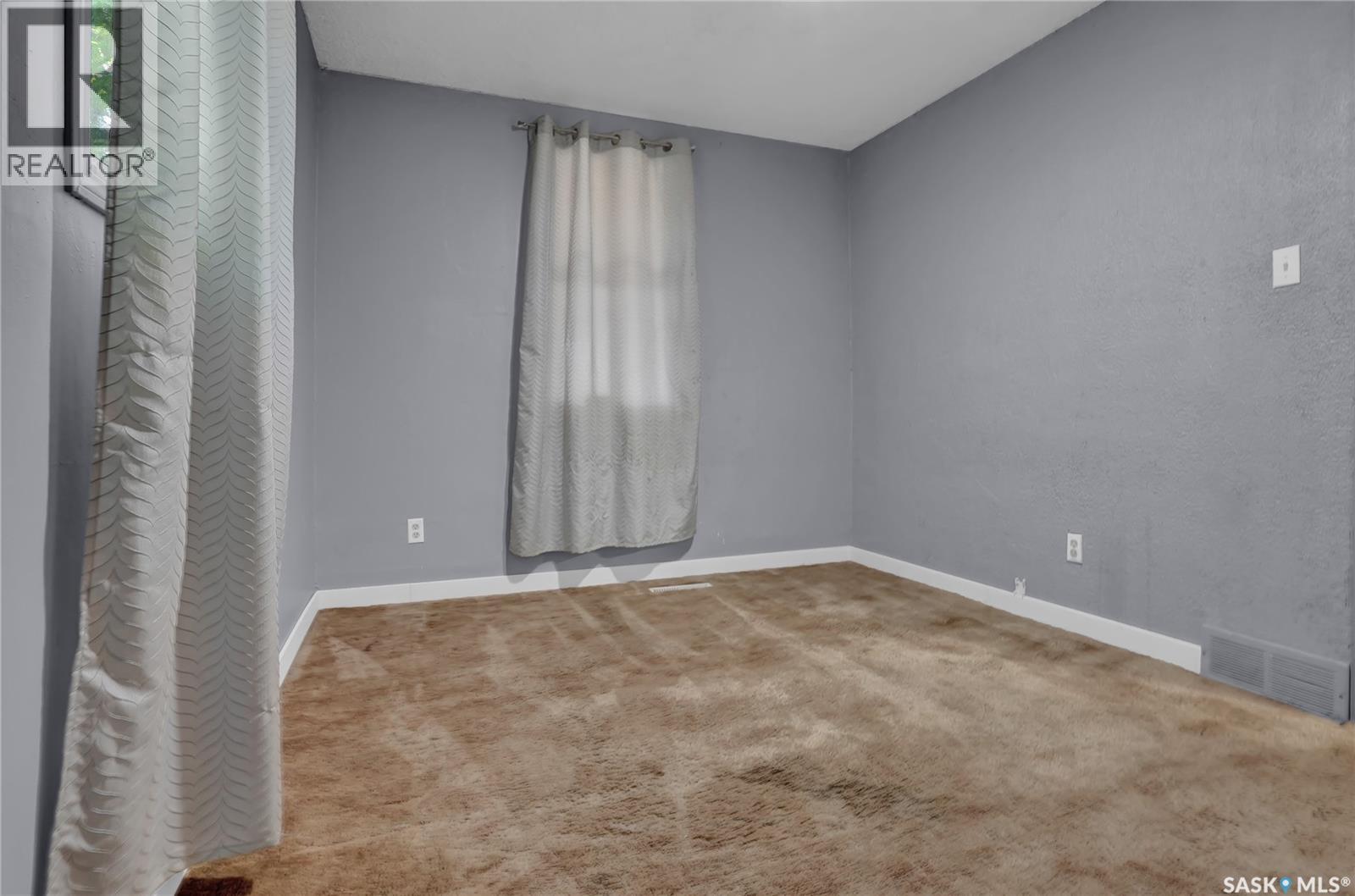 840 Grey Avenue Property Photo 20