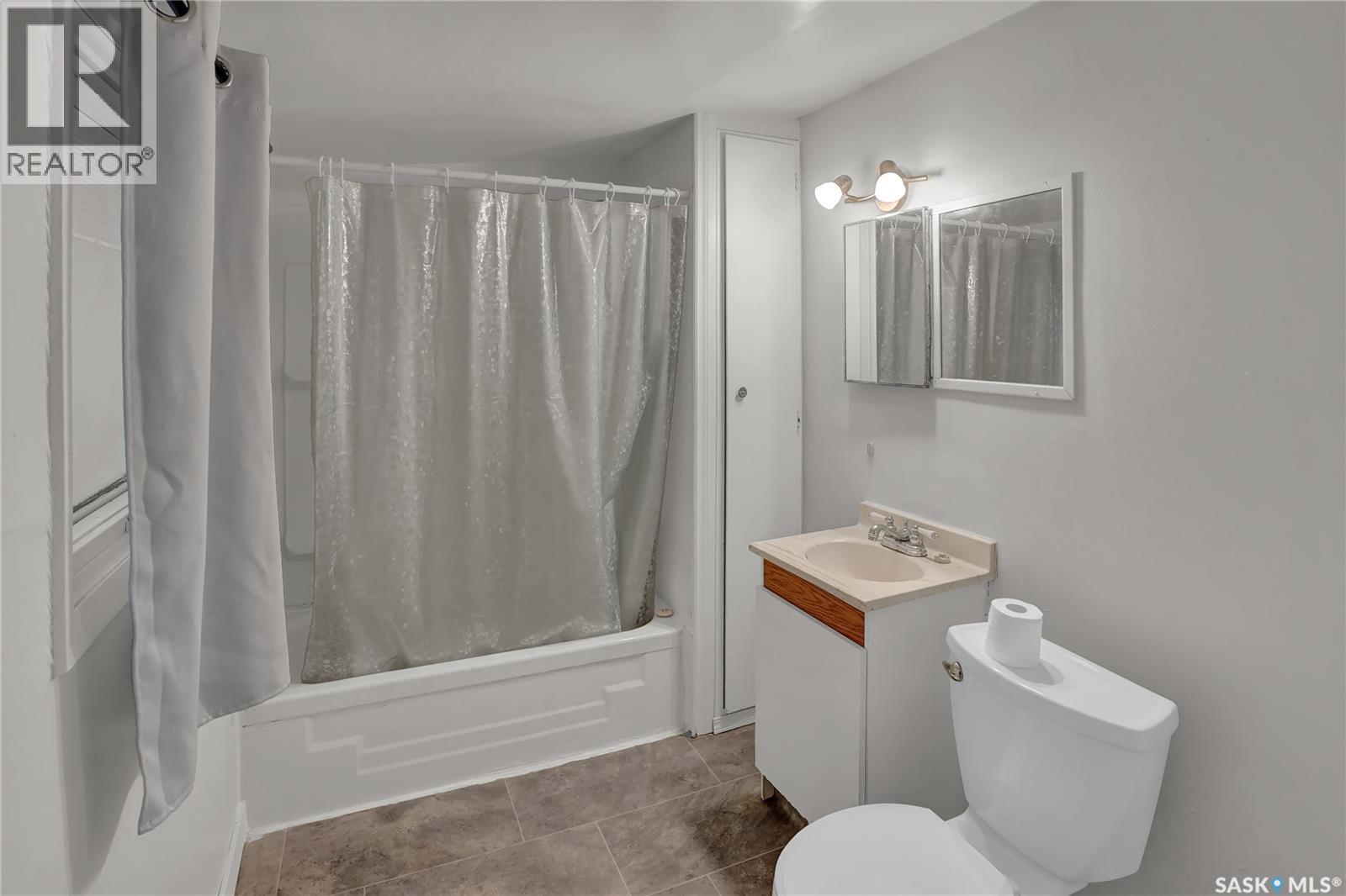 840 Grey Avenue Property Photo 24