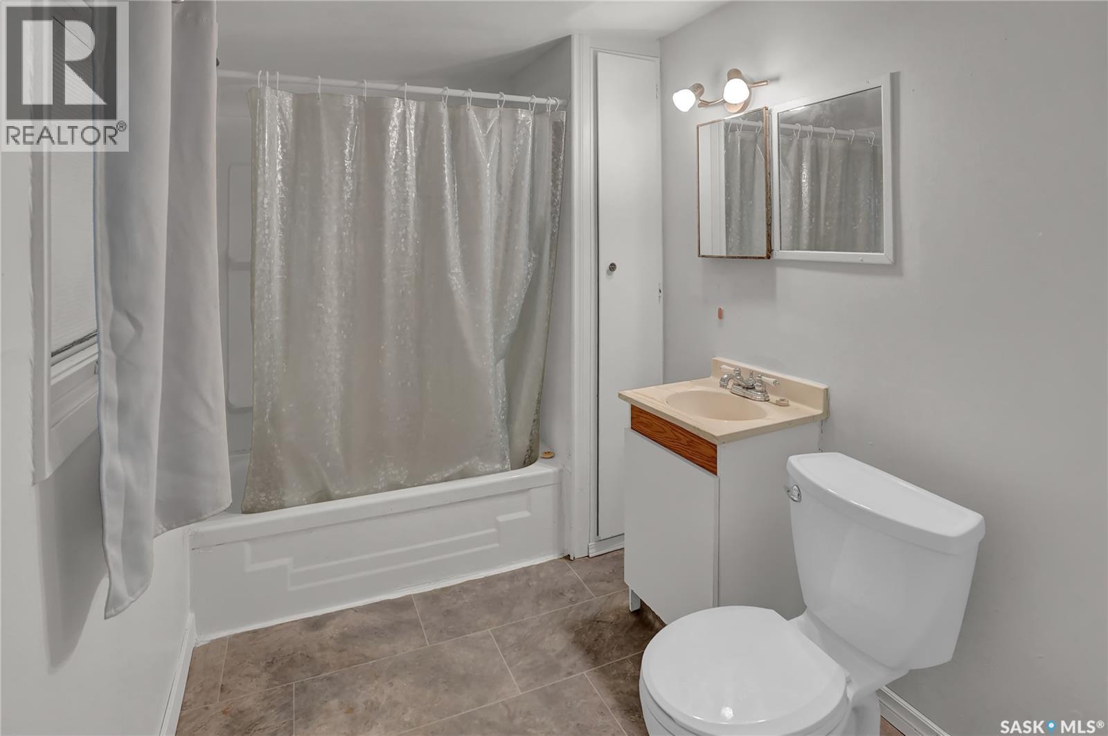 840 Grey Avenue Property Photo 25