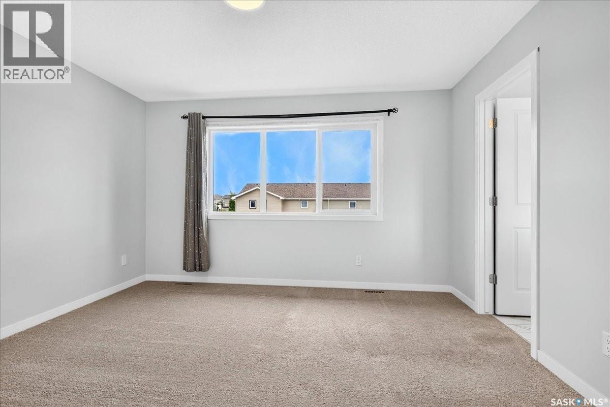 3296 Favel Drive Property Photo 19