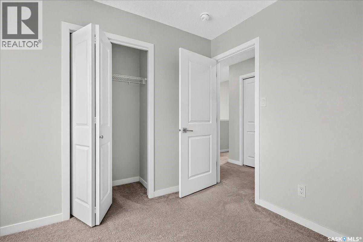 3296 Favel Drive Property Photo 23