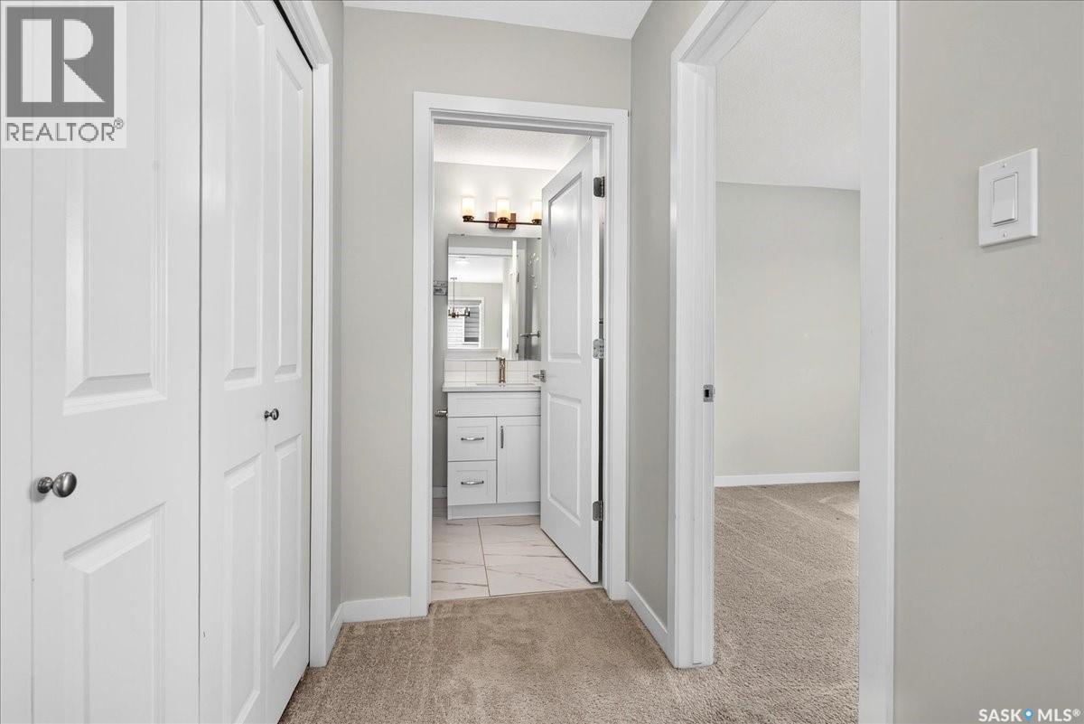 3296 Favel Drive Property Photo 24