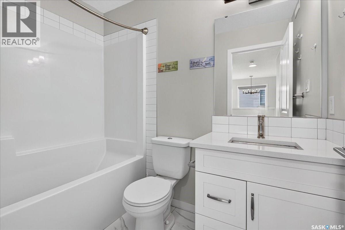 3296 Favel Drive Property Photo 26