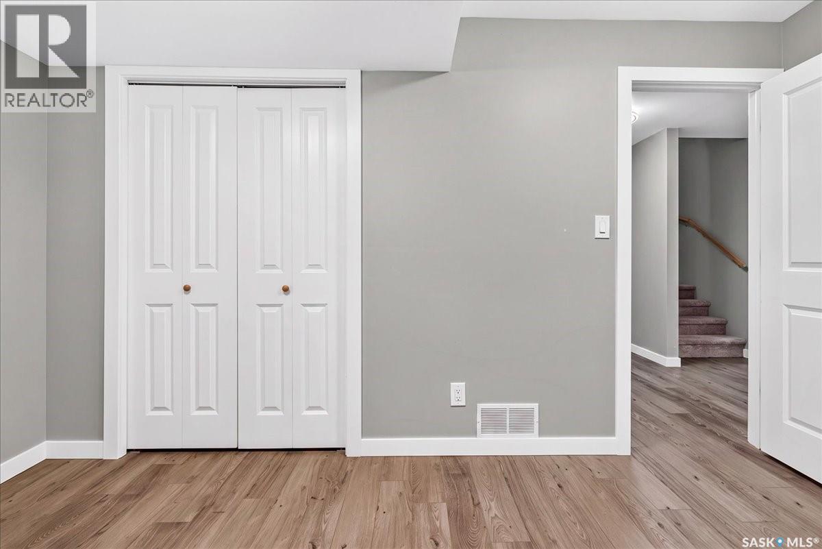 3296 Favel Drive Property Photo 32