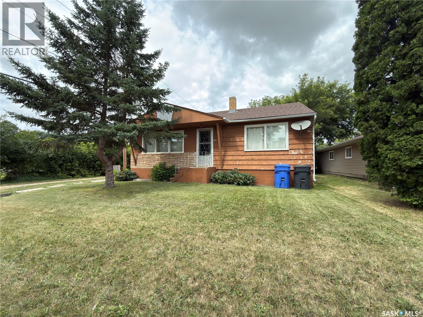 119 Taylor Street S Property Photo 1
