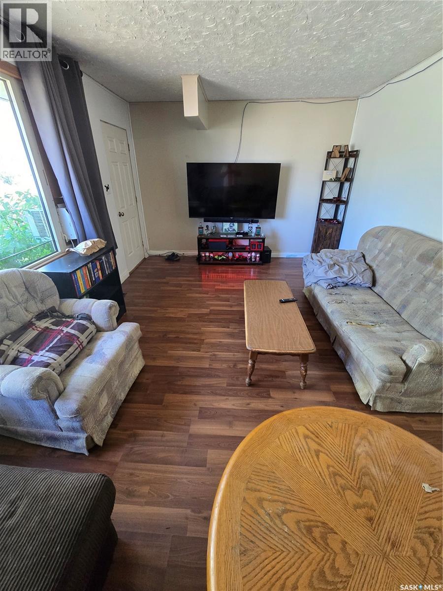 618 3rd Street Se Property Photo 5