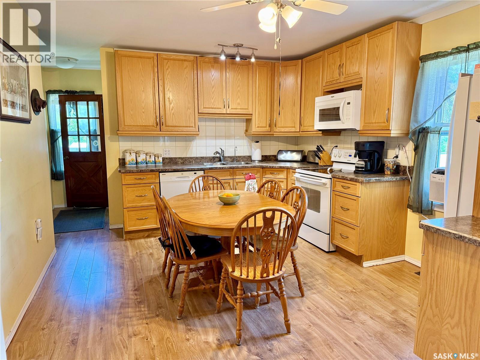 315 3rd Avenue W Property Photo 3