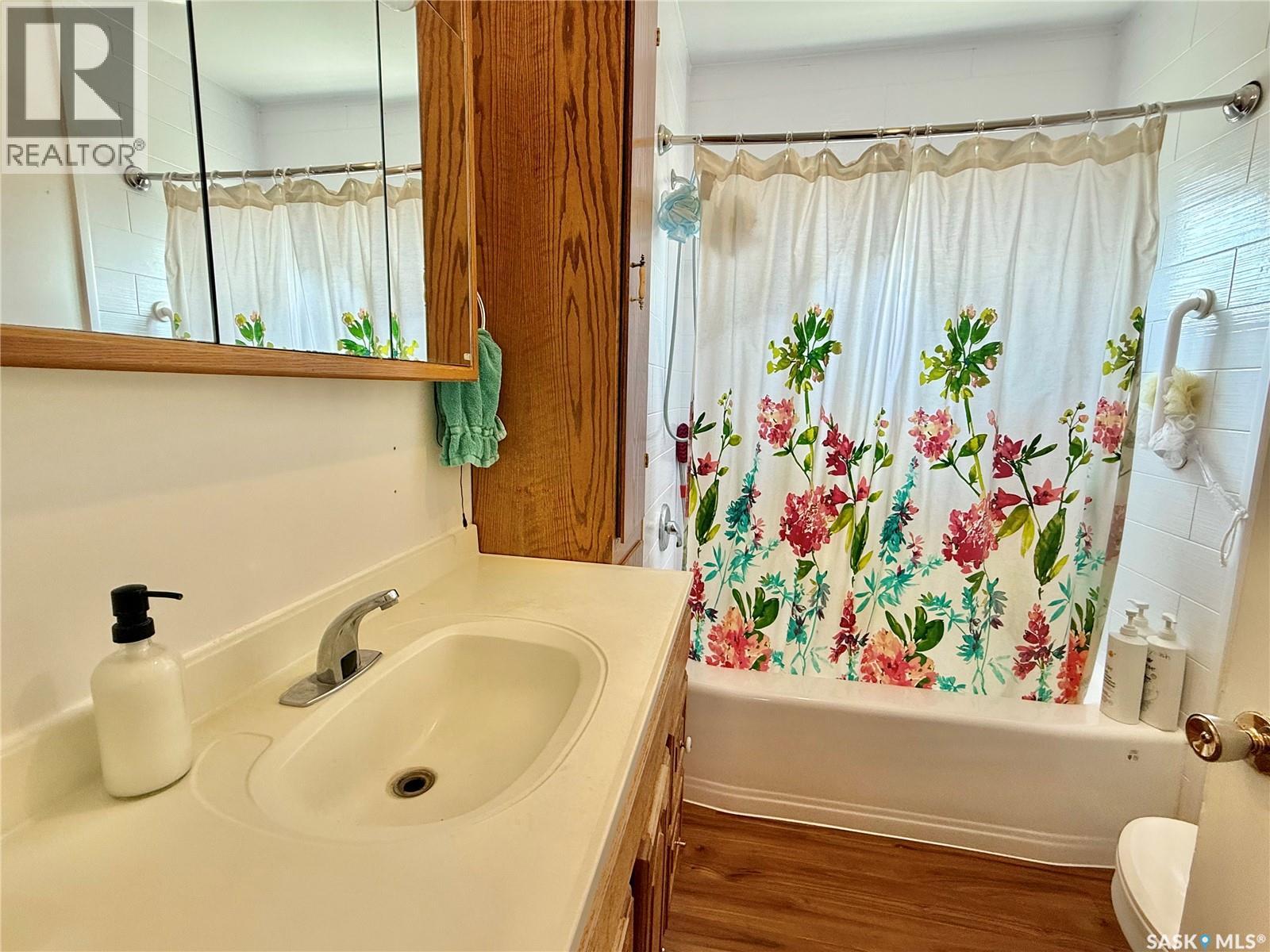 315 3rd Avenue W Property Photo 10