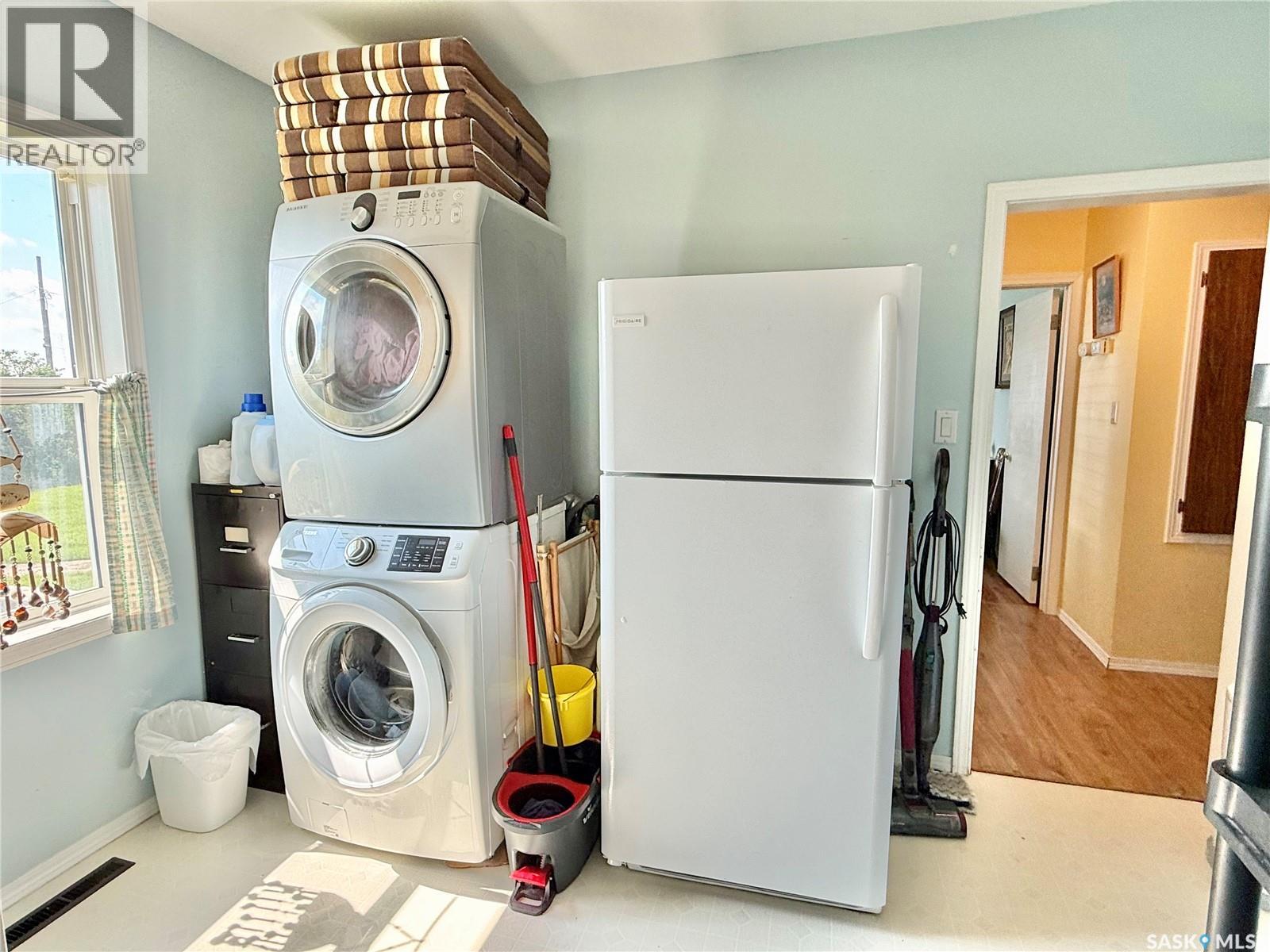 315 3rd Avenue W Property Photo 11