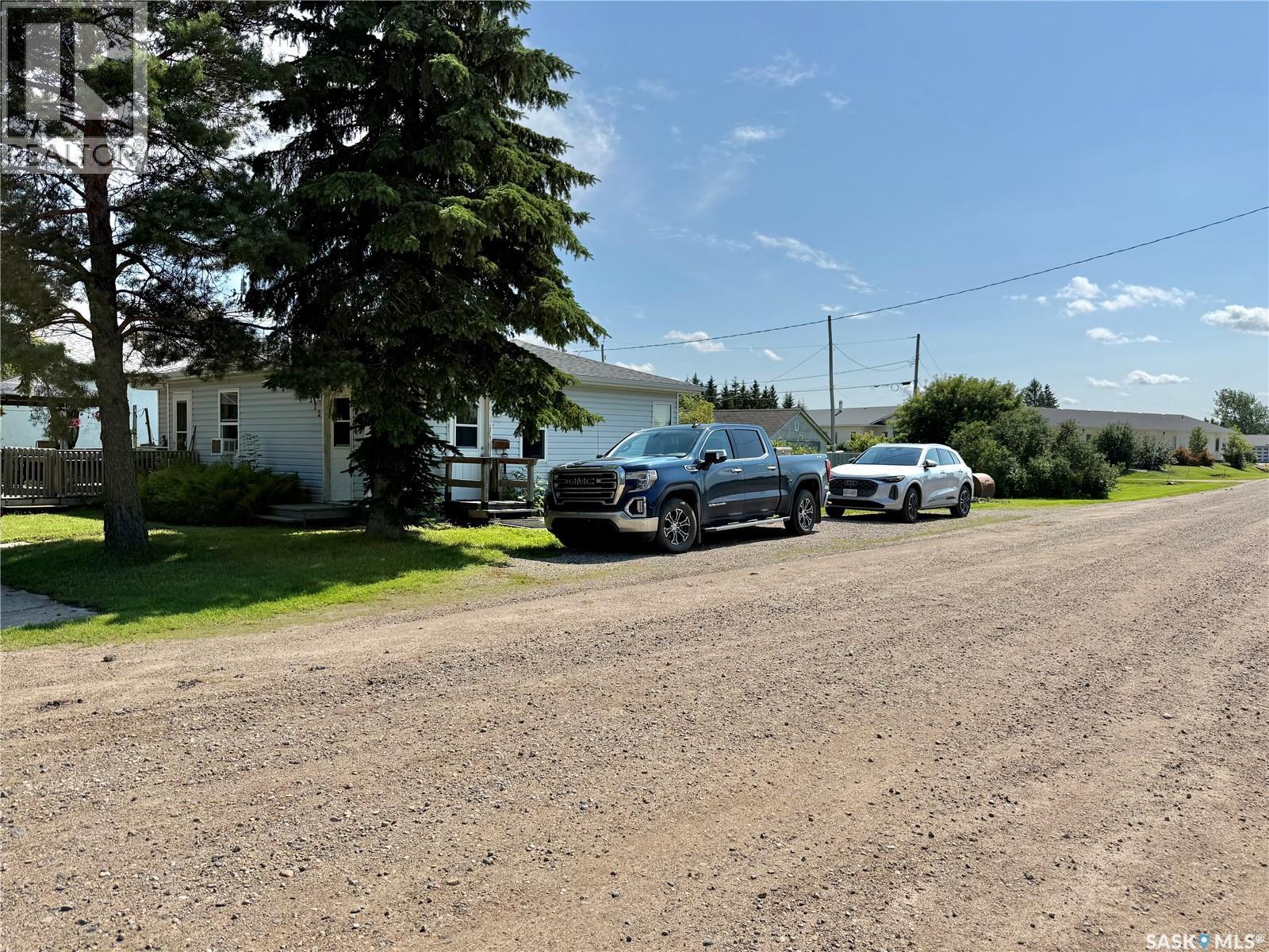 315 3rd Avenue W Property Photo 22