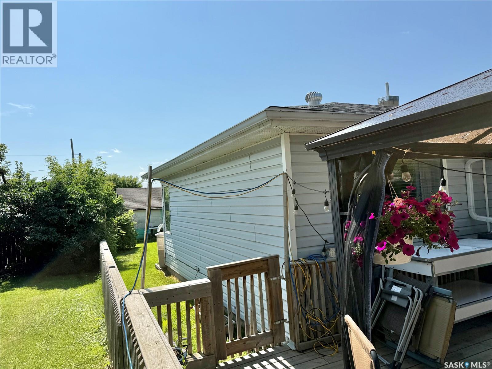 315 3rd Avenue W Property Photo 26