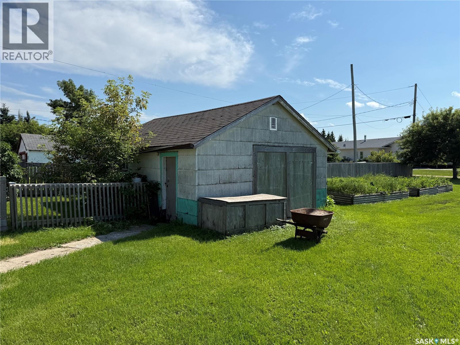 315 3rd Avenue W Property Photo 29