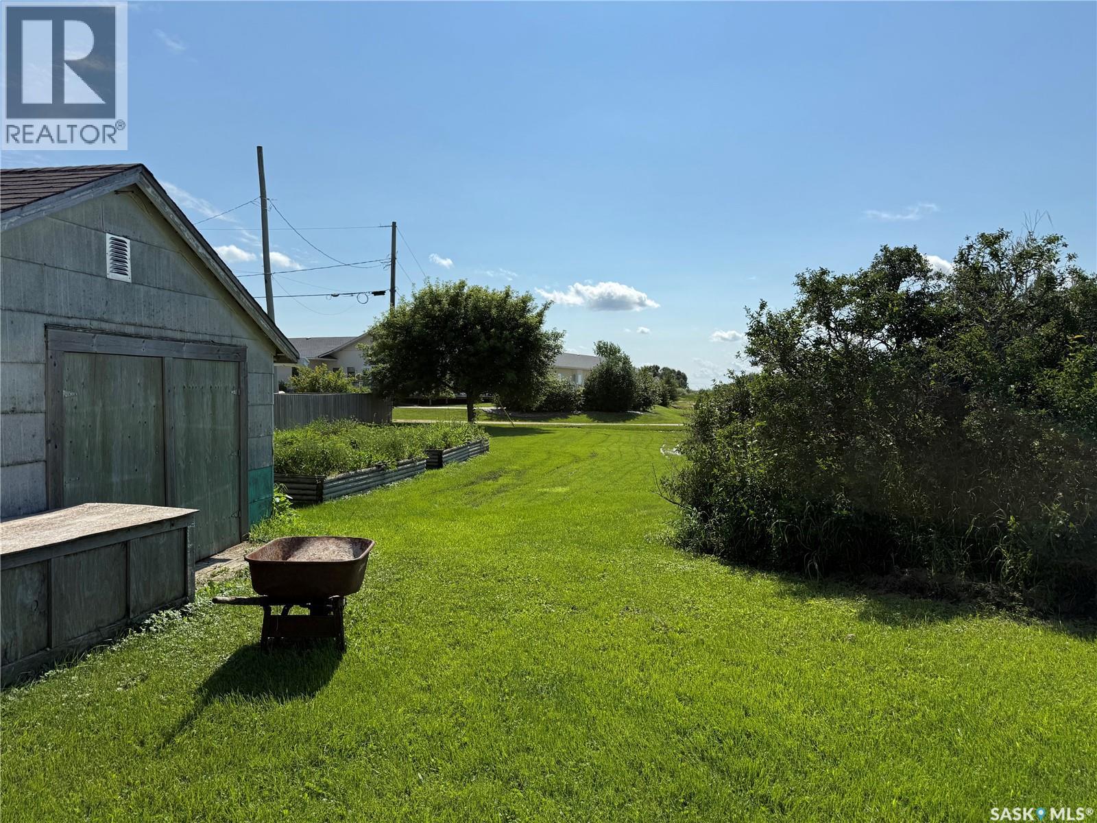 315 3rd Avenue W Property Photo 30