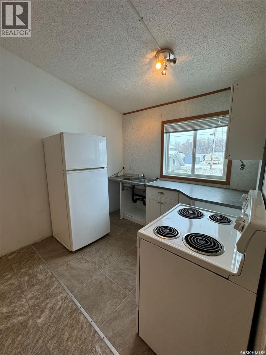 701 2nd Avenue E Property Photo 2