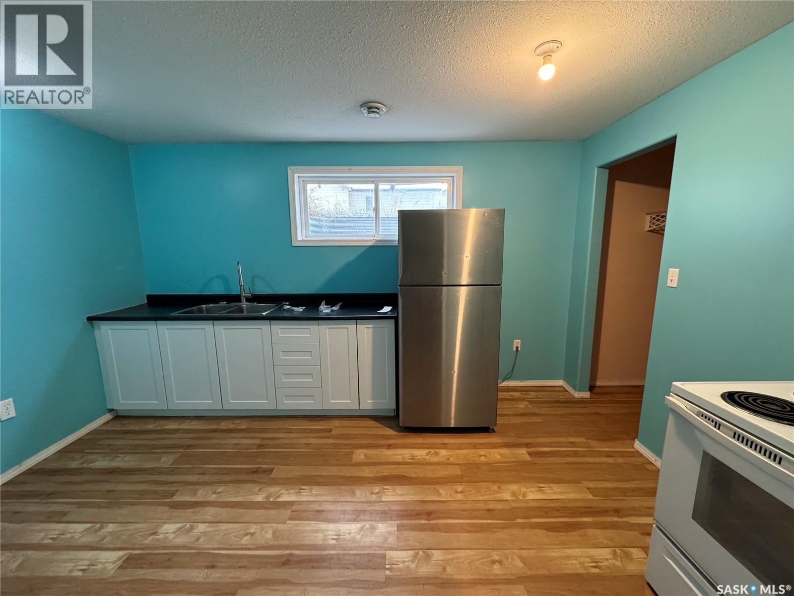 701 2nd Avenue E Property Photo 8