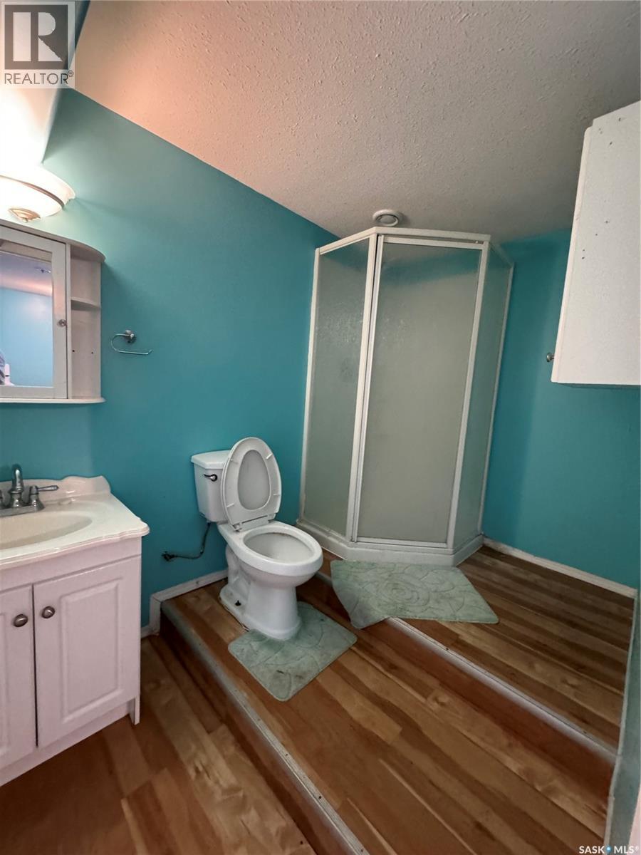701 2nd Avenue E Property Photo 13