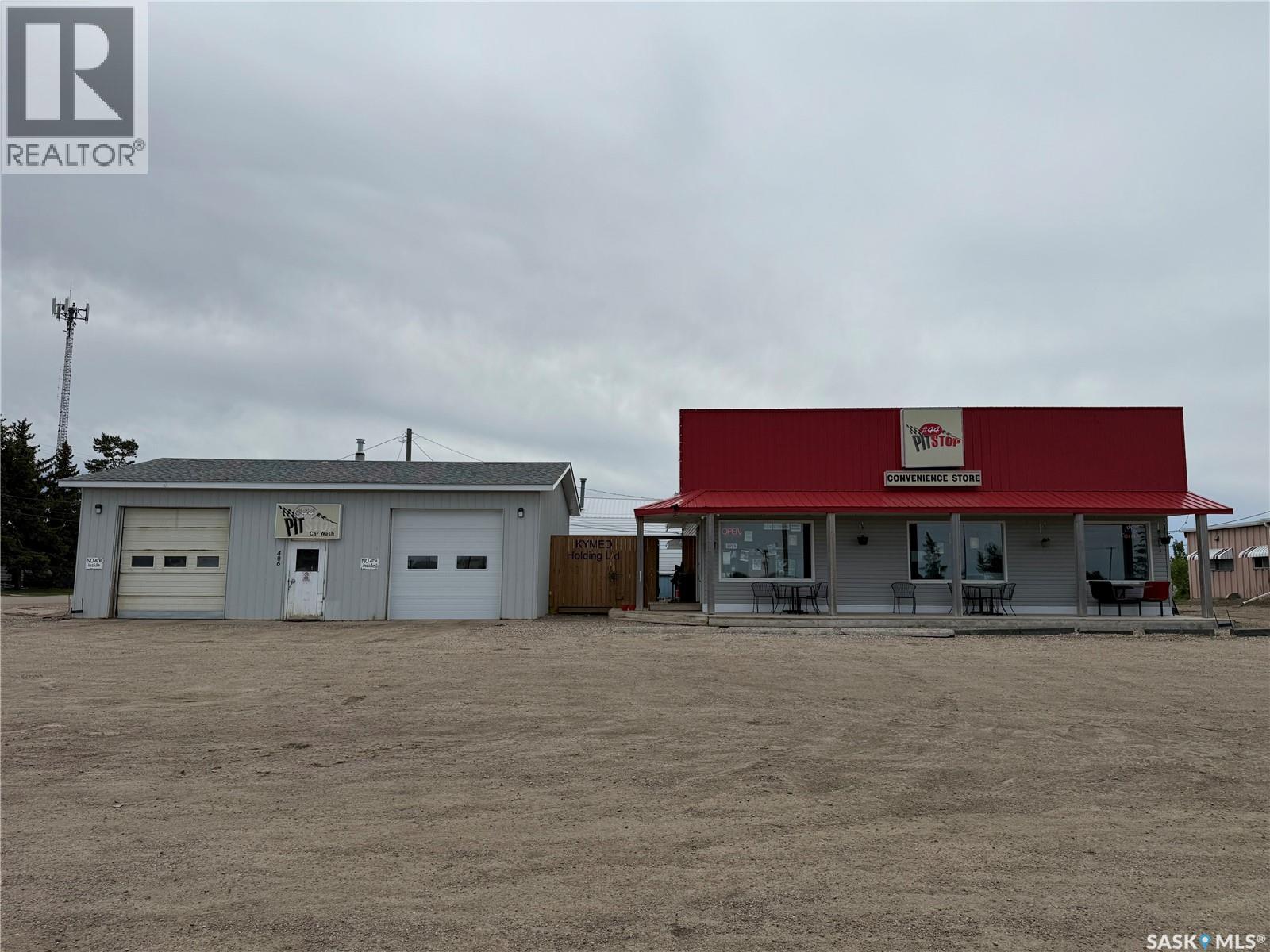 406 - 410 Railway Avenue Property Photo 2