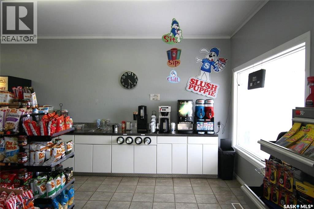 406 - 410 Railway Avenue Property Photo 5