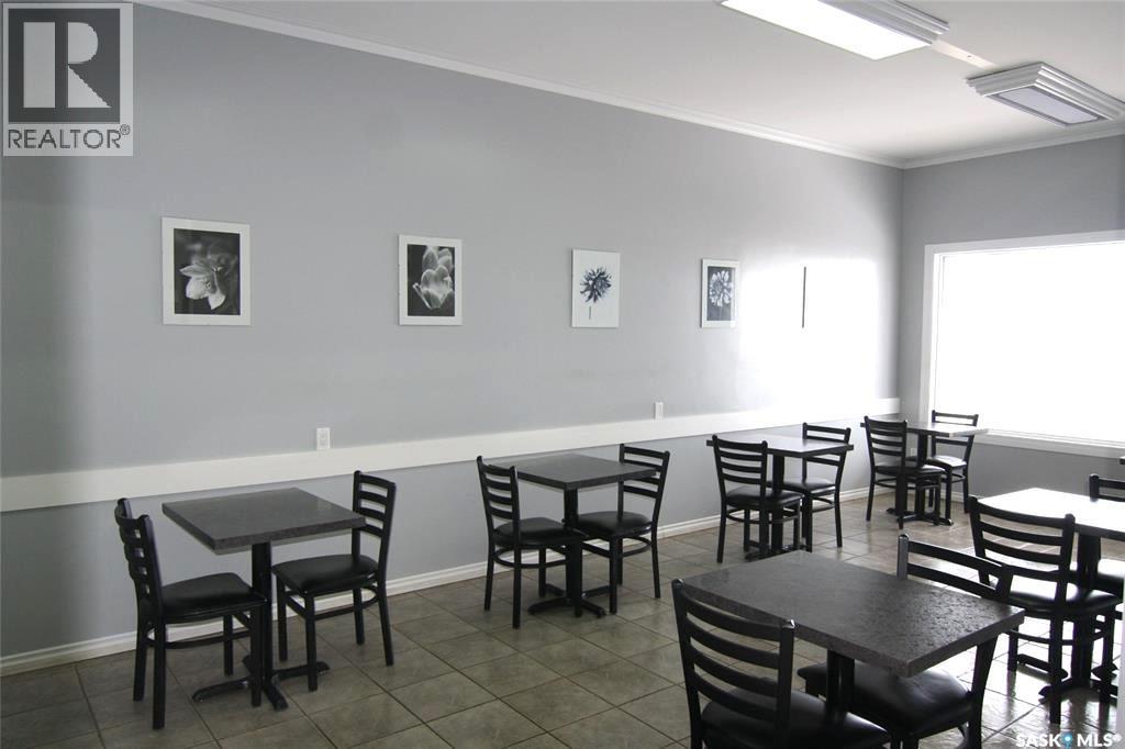 406 - 410 Railway Avenue Property Photo 9