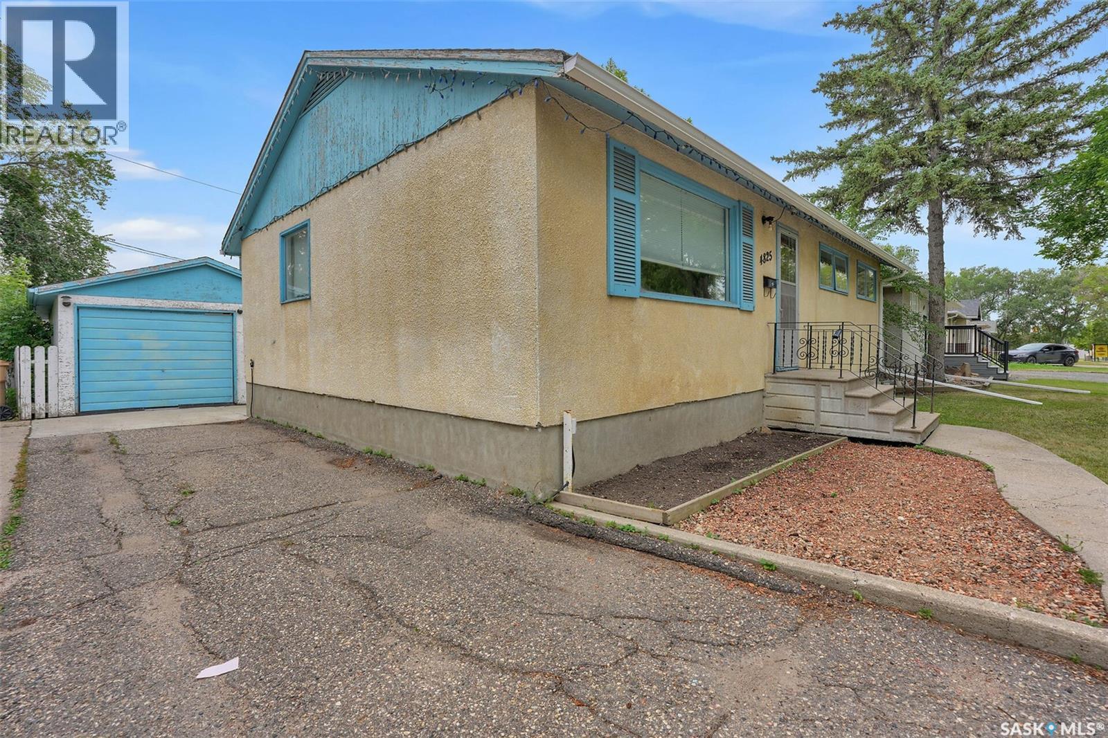 4825 Sherwood Drive Property Photo 3