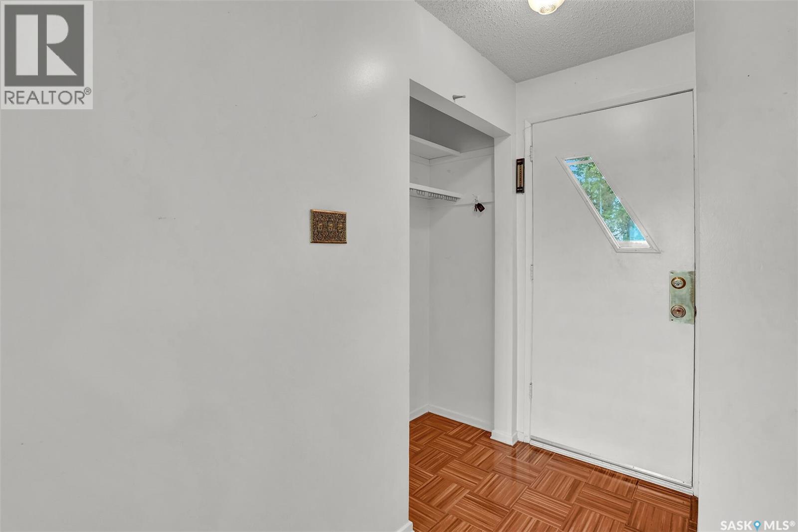 4825 Sherwood Drive Property Photo 5